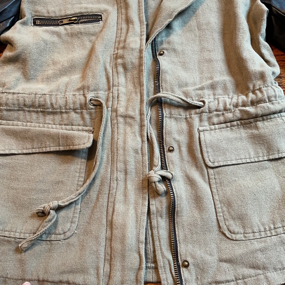 Army Green Ellison Apparel Small Jacket - Picture 5 of 8